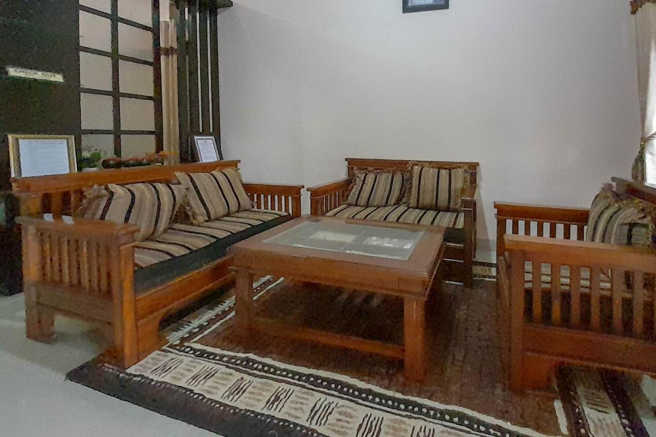 Reddoorz Syariah Near Komplek Candi Arjuna Dieng 2 Diyeng Extérieur photo